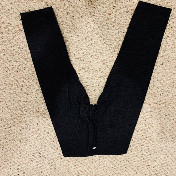 Lululemon black demin wunder under - Picture 4 of 4